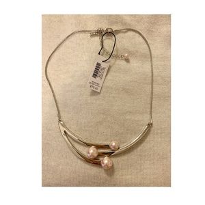 White House Black Market NWT Necklace